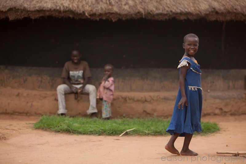 UGkidsl030 Uganda   Before