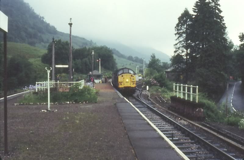37014Ardluistation7thJune1982.jpg