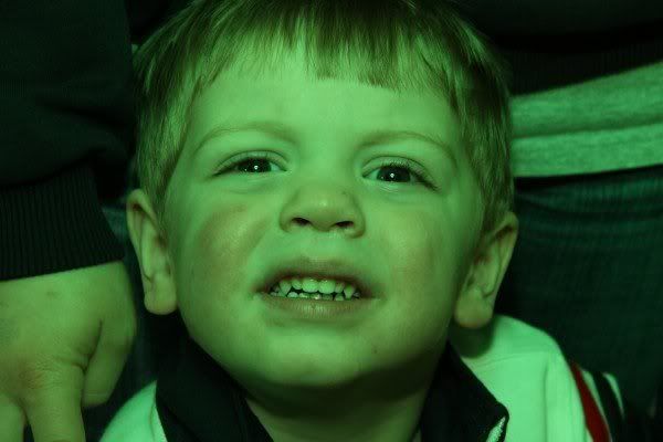 IMAGE: http://i165.photobucket.com/albums/u43/111t/20976_1252548186745_1020743133_3059.jpg