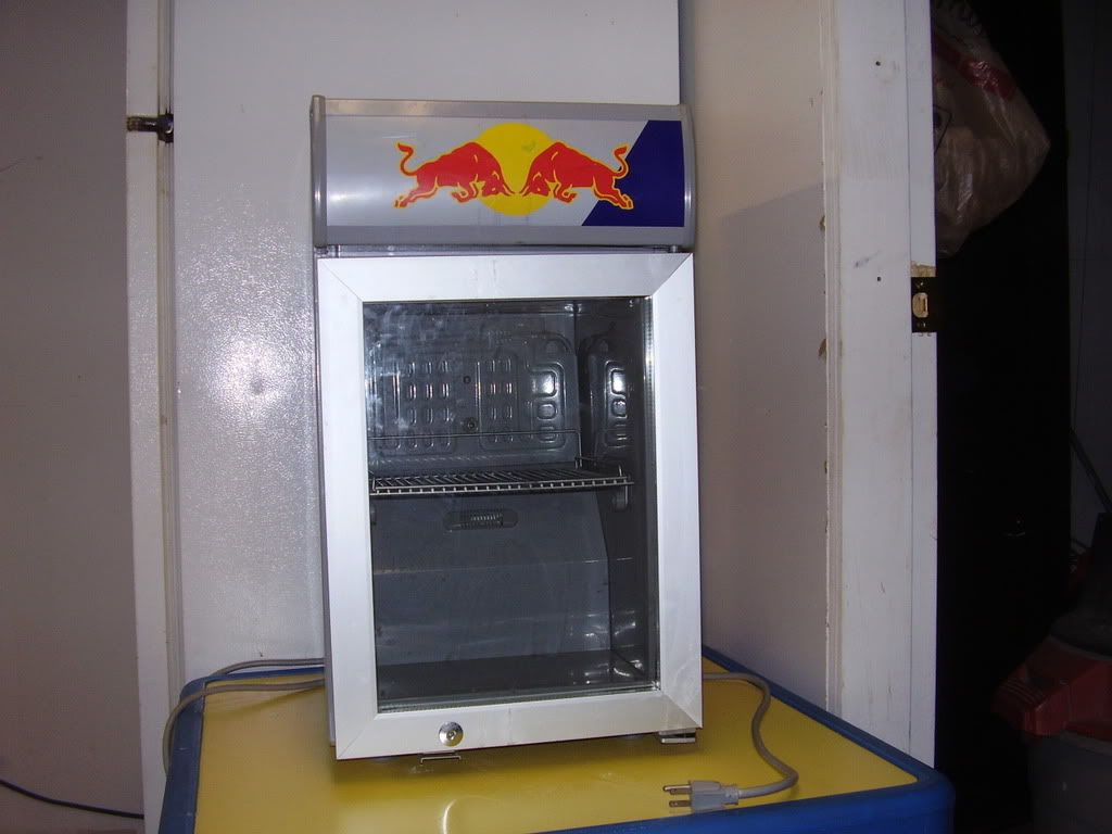 Red Bull Man Cave Mini Refrigerator Counter Top Cooler Bar Fridge