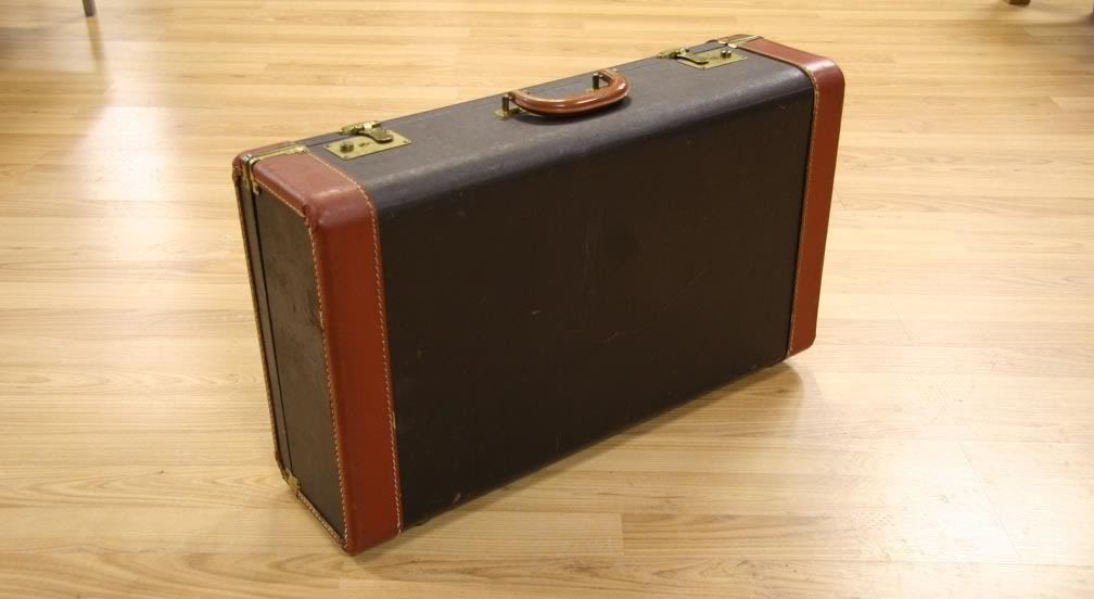 Pedalboard Suitcase Build... Lots of pictures! Harmony Central