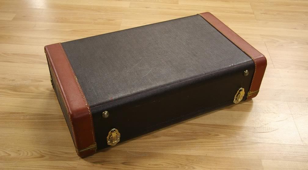 Pedalboard Suitcase Build... Lots of pictures! Harmony Central