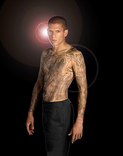 Celebrity full tattoos in body,cool and elegant style body cointaint