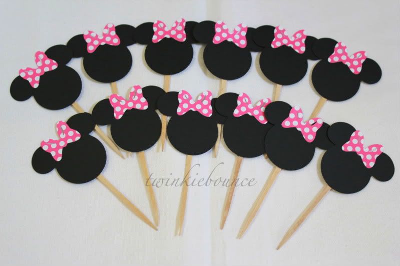 minnie mouse cupcakes. minnie mouse cupcake toppers