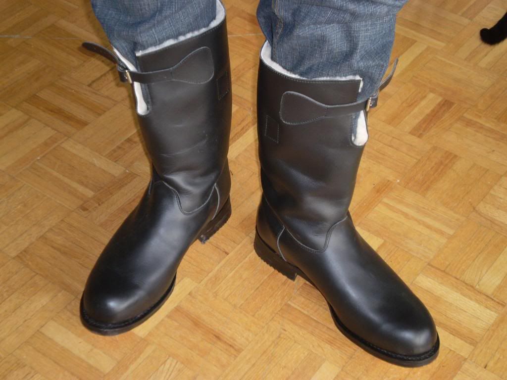 boots001.jpg
