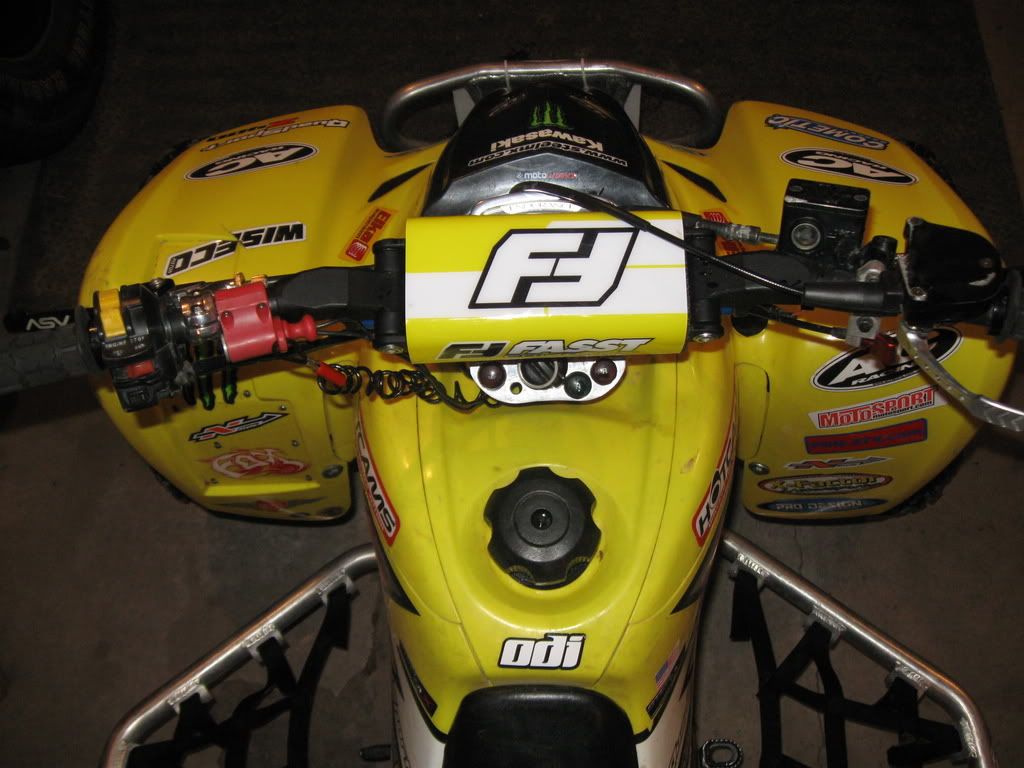 Replacement handlebars and stock key/light cluster Suzuki Z400 Forum
