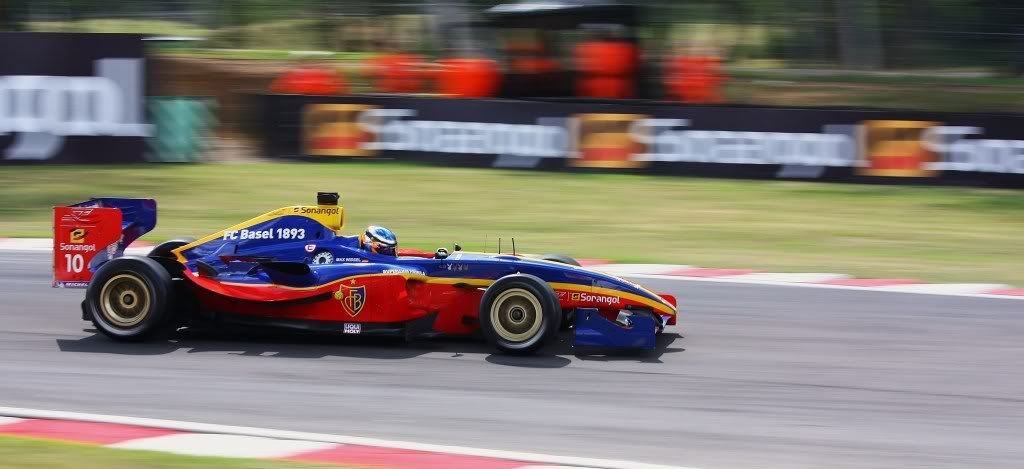 IMAGE: http://i165.photobucket.com/albums/u74/GAZA62/16.jpg