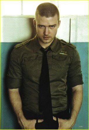 http://i165.photobucket.com/albums/u76/jennifer9982/justin-timberlake-gq-magazine02.jpg