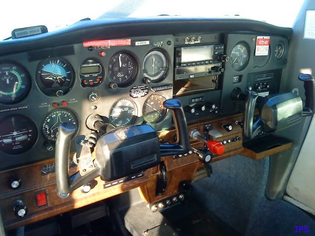 Cockpit.jpg