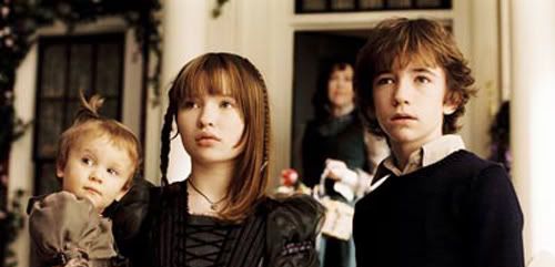 I just realized Emily Browning plays Baby Doll I loved Lemony Snicket